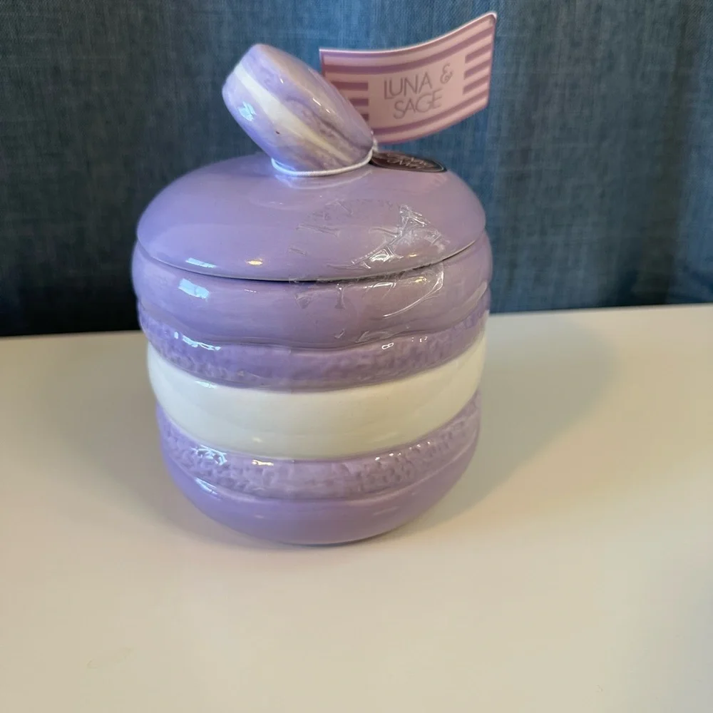 Luna & Sage Pastel Purple Macaroon Ceramic Cookie / Sugar Jar Kitchen Canister